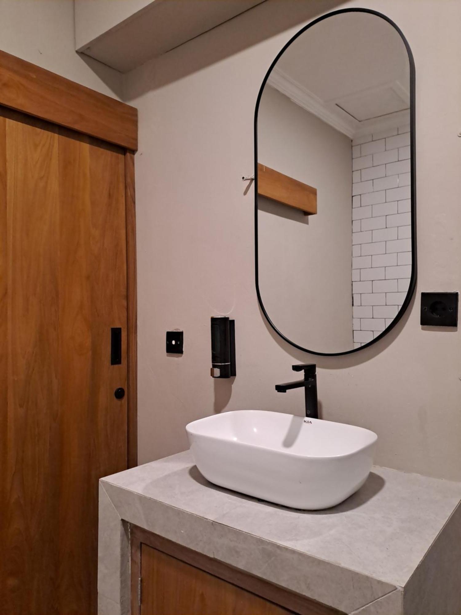 Lay Day Hostel Canggu Ngoại thất bức ảnh