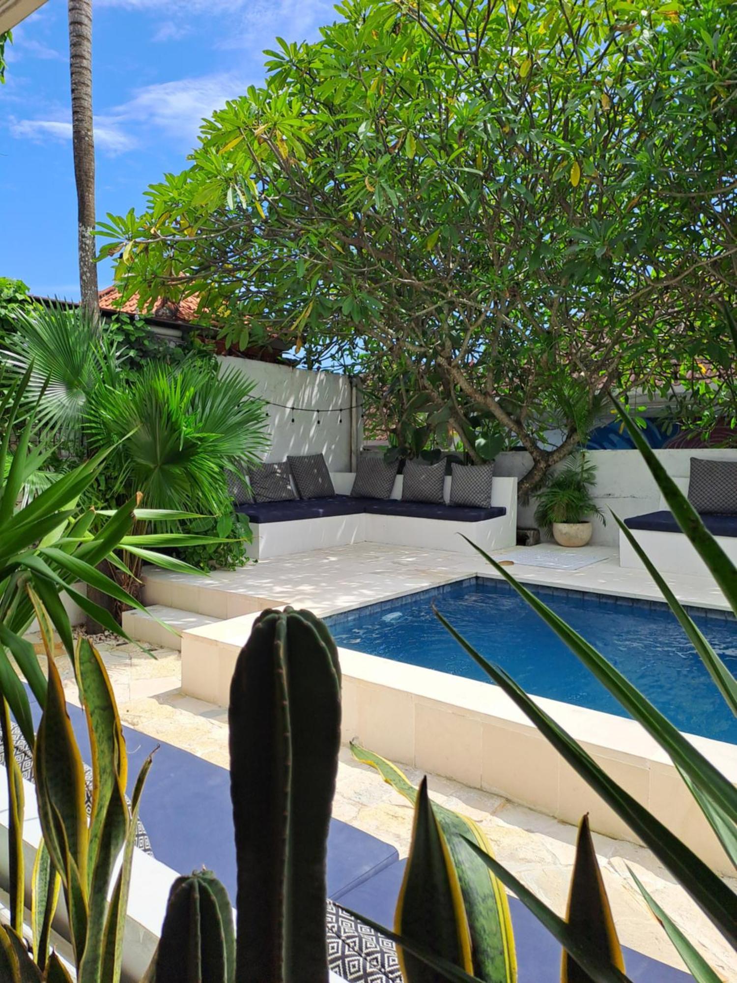 Lay Day Hostel Canggu Ngoại thất bức ảnh