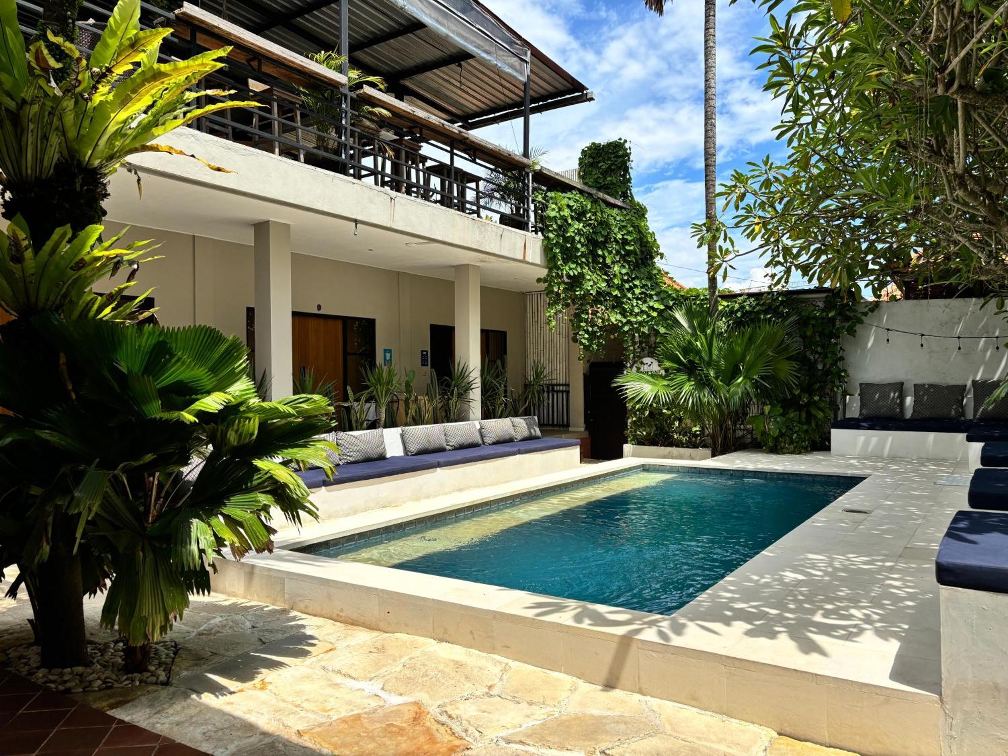 Lay Day Hostel Canggu Ngoại thất bức ảnh