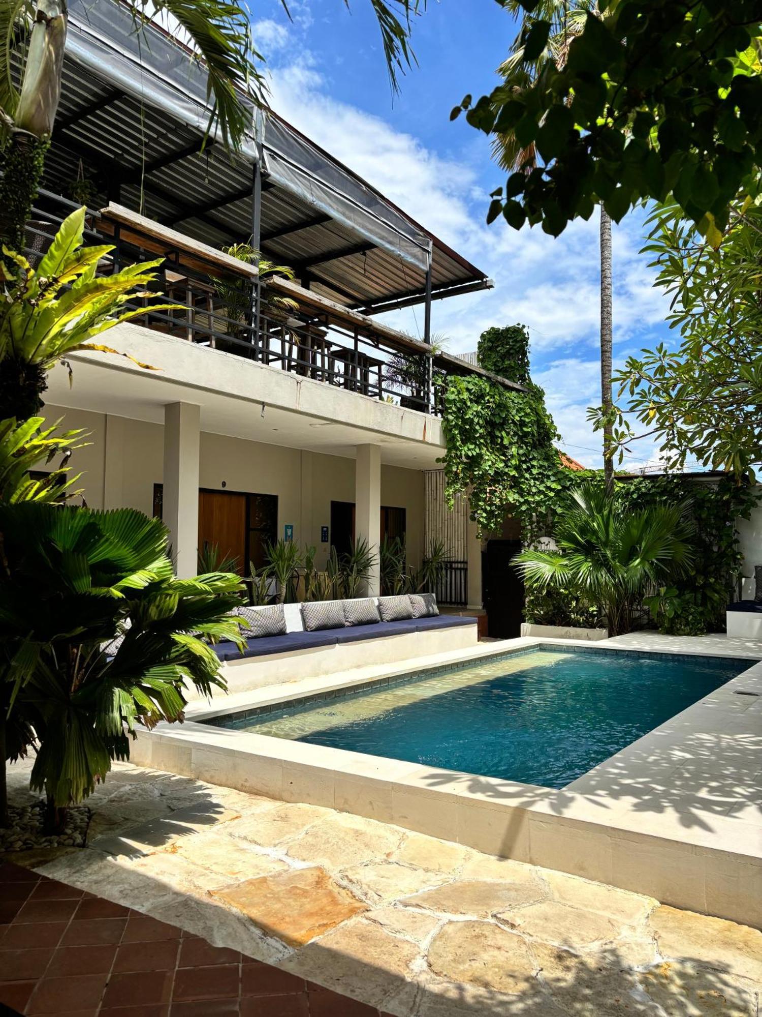 Lay Day Hostel Canggu Ngoại thất bức ảnh